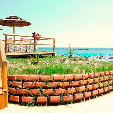 Locazione Turistica Airone Bianco Village-1 * Lido delle Nazioni